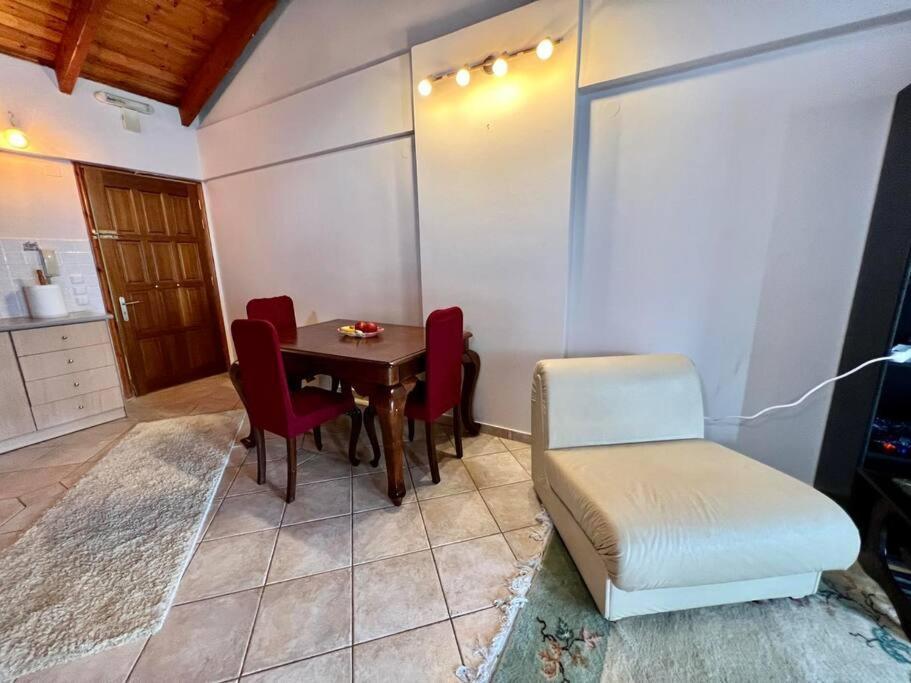 Στούντιο Κέντρου Άνω Πόλης Πάτρας Apartment Ngoại thất bức ảnh