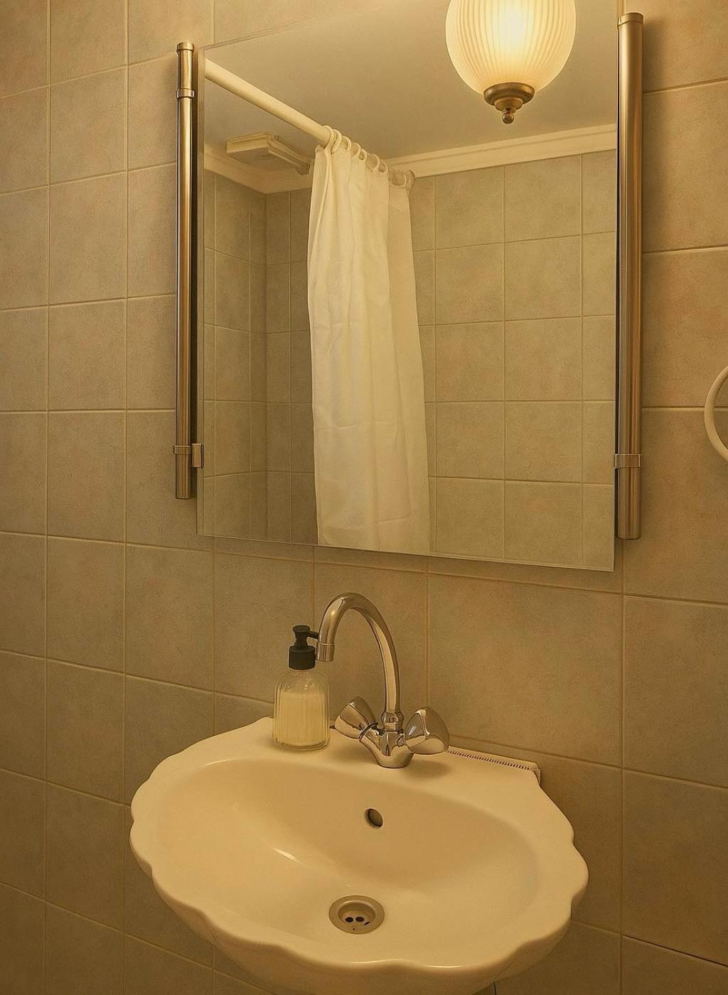 Στούντιο Κέντρου Άνω Πόλης Πάτρας Apartment Ngoại thất bức ảnh